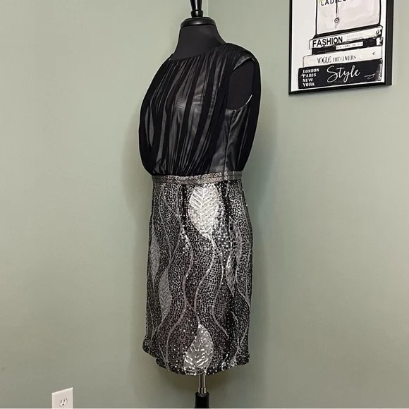 Jax Sheer & Sequin Sheath Dress Black & Silver Size 10 - Picture 4 of 11